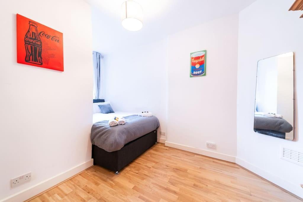Beautiful One Bedroom Flat In Tavistock Place Лондон Екстериор снимка